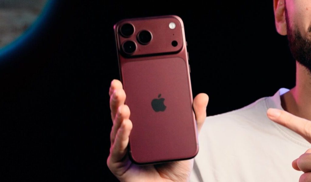 L'iPhone 18 Pro Max. // Source : Numerama L'iPhone 18 Pro Max. // Source : Numerama