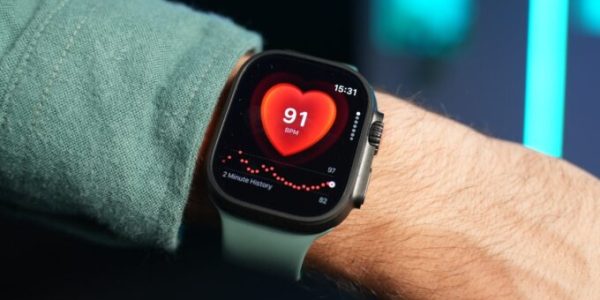 Apple Watch Ultra 4. // Source : Numerama