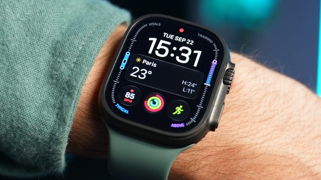 L'Apple Watch Ultra 4 et son nouveau cadran IA qui affiche la bonne information au bon moment (et qui marche très bien). // Source : Numerama L'Apple Watch Ultra 4 et son nouveau cadran IA qui affiche la bonne information au bon moment (et qui marche très bien). // Source : Numerama