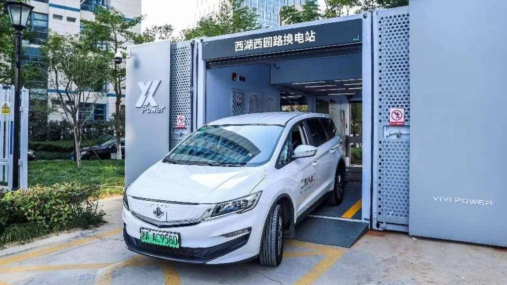 Battery Swap Yiyi Power (Geely) en Chine // Source : Carnewschina