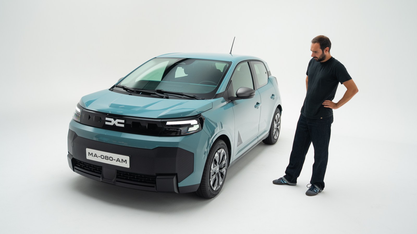 Pourquoi la nouvelle Dacia Spring pourrait bien faire de l’ombre à la Renault Twingo