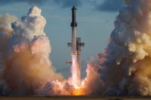 14e décollage du Starship. // Source : Via X @SpaceX (image recadrée) 14e décollage du Starship. // Source : Via X @SpaceX (image recadrée)
