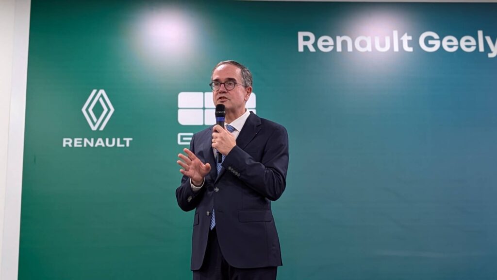 François Provost (patron du groupe Renault) au Brésil // Source : Raphaelle Baut pour Numerama François Provost (patron du groupe Renault) au Brésil // Source : Raphaelle Baut pour Numerama