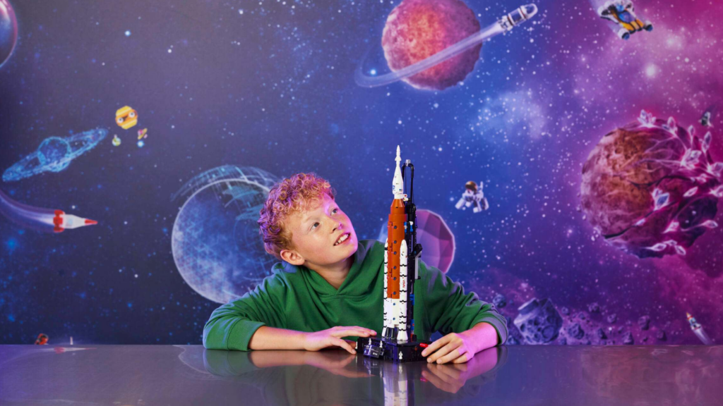 La Fusée SLS NASA Artemis // Source : Lego La Fusée SLS NASA Artemis // Source : Lego