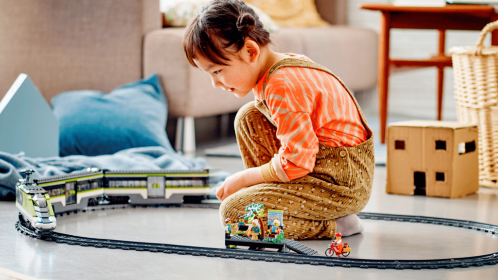Le Train de Voyageurs Express // Source : Lego Le Train de Voyageurs Express // Source : Lego