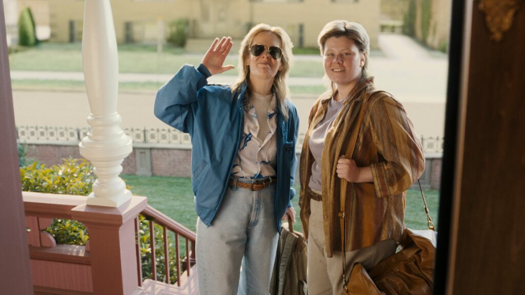 Monster: The Lizzie Borden Story. (L to R) Sarah Paulson as Aileen Wuornos, Jessie Lee as Shelby in episode 406 of Monster: The Lizzie Borden Story. Cr. Courtesy of Netflix © 2026 Monster: The Lizzie Borden Story. (L to R) Sarah Paulson as Aileen Wuornos, Jessie Lee as Shelby in episode 406 of Monster: The Lizzie Borden Story. Cr. Courtesy of Netflix © 2026