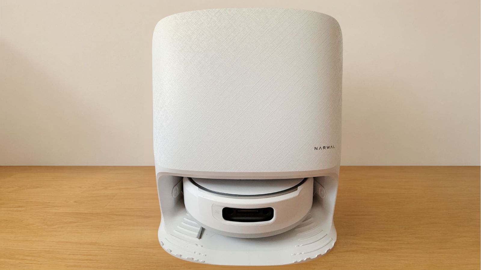 Test du Narwal Freo 20 : notre avis sur ce robot aspirateur laveur