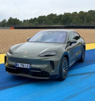 Le Porsche Cayenne Electric à l'essai. // Source : Robin San Vicente pour Numerama Le Porsche Cayenne Electric à l'essai. // Source : Robin San Vicente pour Numerama