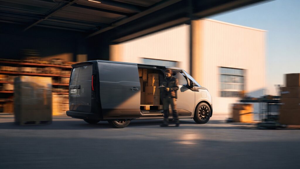 Le Renault Trafic Van E-Tech // Source : Renault Le Renault Trafic Van E-Tech // Source : Renault