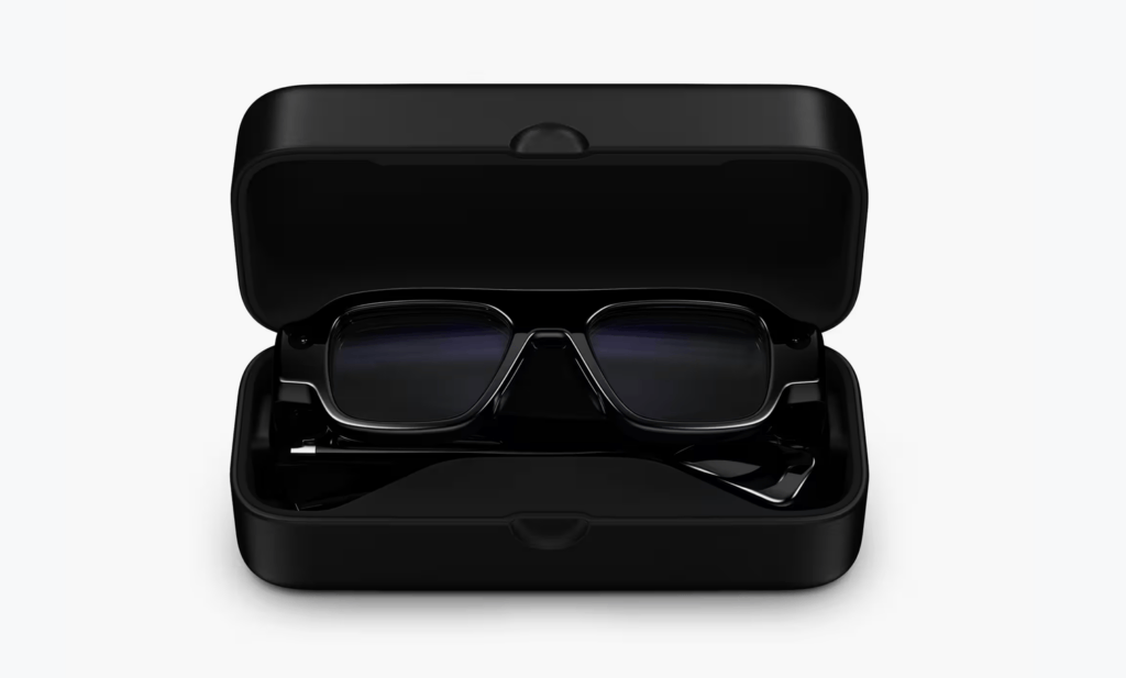 Le boîtier des Snap Specs. Le boîtier des Snap Specs.
