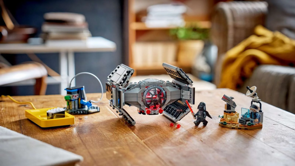 Le Lego Smart Play TIE Fighter de Dark Vador // Source : Lego Le Lego Smart Play TIE Fighter de Dark Vador // Source : Lego
