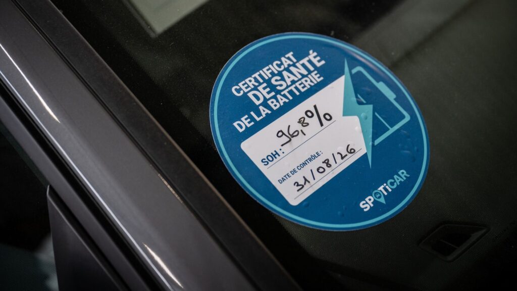 Le SoH affichée sur une voiture électrique d'occasion en vente. // Source : Monique Barbut via LinkedIn Le SoH affichée sur une voiture électrique d'occasion en vente. // Source : Monique Barbut via LinkedIn