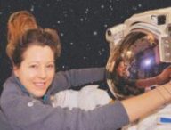 Sophie Adenot rentre bientôt sur Terre. // Source : Flickr/CC/Nasa Johnson ; montage Numerama avec Canva Sophie Adenot rentre bientôt sur Terre. // Source : Flickr/CC/Nasa Johnson ; montage Numerama avec Canva