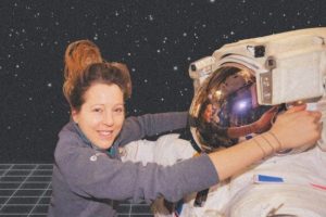 Sophie Adenot rentre bientôt sur Terre. // Source : Flickr/CC/Nasa Johnson ; montage Numerama avec Canva Sophie Adenot rentre bientôt sur Terre. // Source : Flickr/CC/Nasa Johnson ; montage Numerama avec Canva