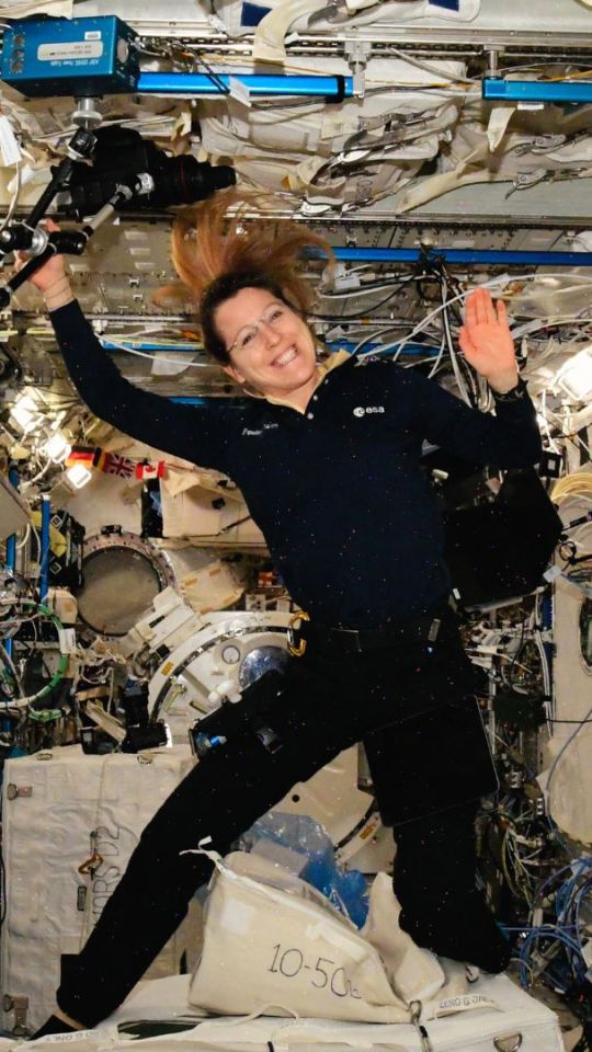 Sophie Adenot dans l'ISS. // Source : Flickr/CC/Nasa Johnson (image recadrée) Sophie Adenot dans l'ISS. // Source : Flickr/CC/Nasa Johnson (image recadrée)