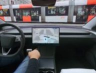 Tesla FSD dans Prague // Source : Tesla Tesla FSD dans Prague // Source : Tesla