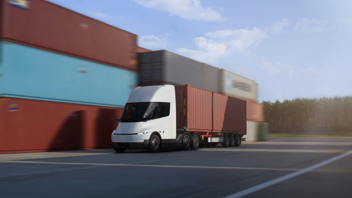 Le Tesla Semi européen. // Source : Tesla Le Tesla Semi européen. // Source : Tesla