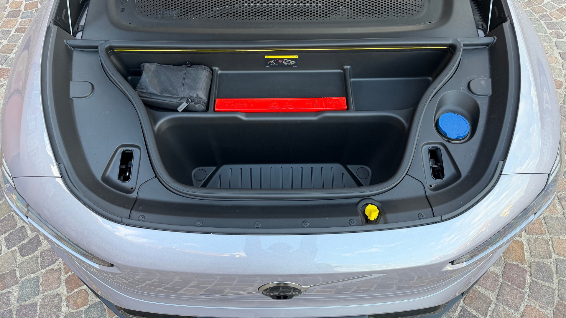 Le frunk de 52 litres