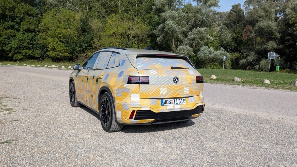Volkswagen ID. Tiguan encore camouflé // Source : Raphaelle Baut pour Numerama Volkswagen ID. Tiguan encore camouflé // Source : Raphaelle Baut pour Numerama