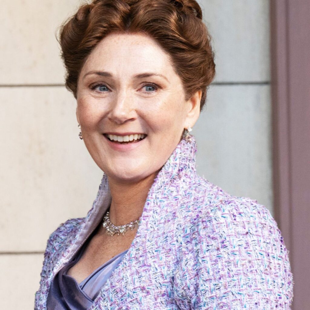 Violet Bridgerton // Source : Netflix Violet Bridgerton // Source : Netflix