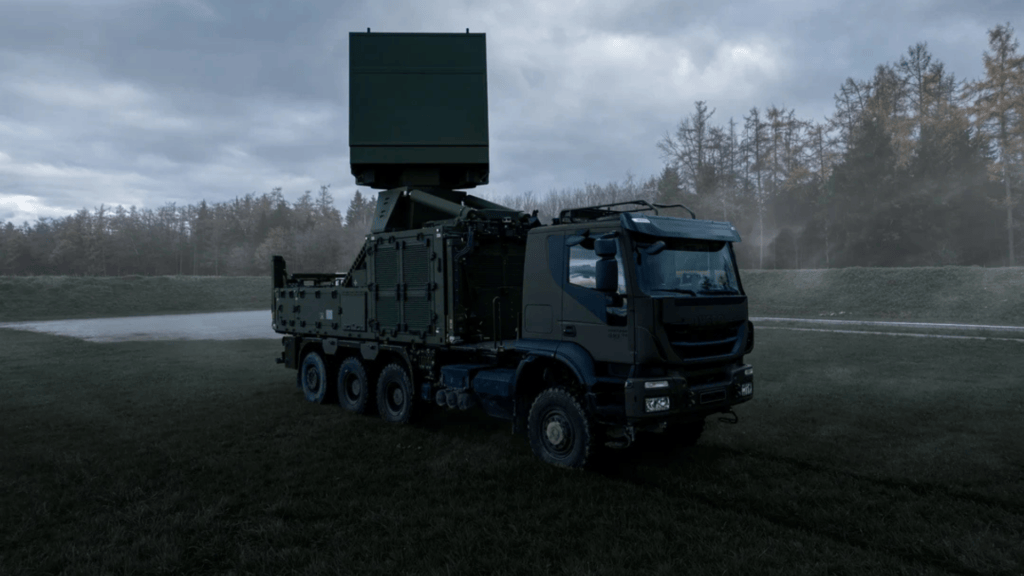 Le radar TRML-4D de Hensoldt // Source : Hensoldt Le radar TRML-4D de Hensoldt // Source : Hensoldt