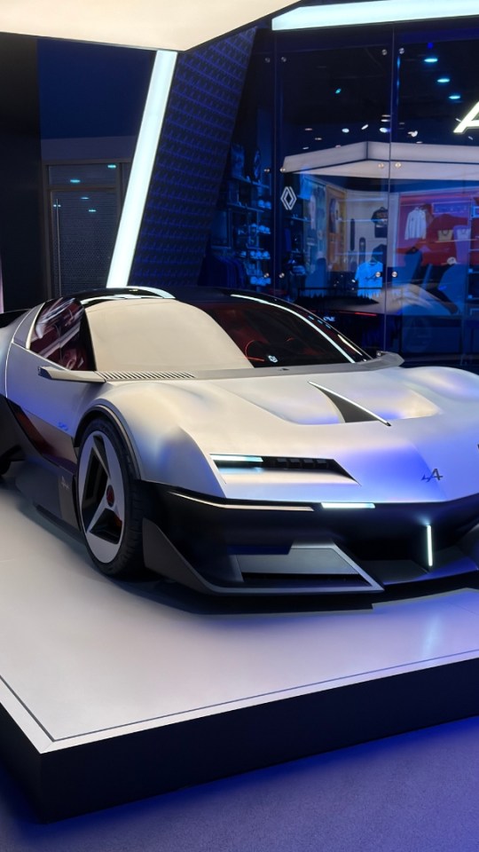 Le concept Alpine A310 Vision au Mondial de l'Auto 2026. // Source : Robin San Vicente pour Numerama