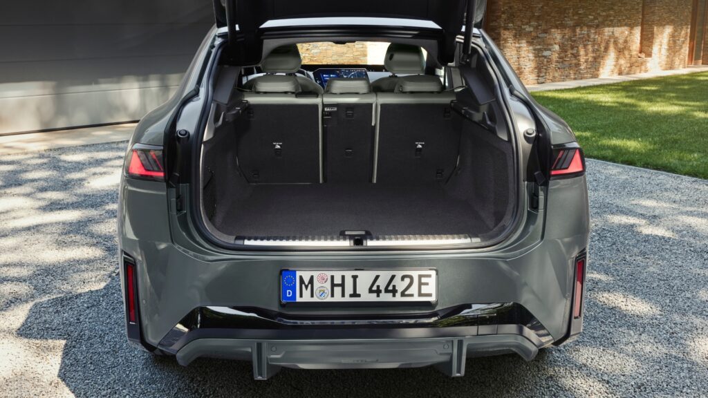 Le BMW iX4. // Source : BMW Le BMW iX4. // Source : BMW