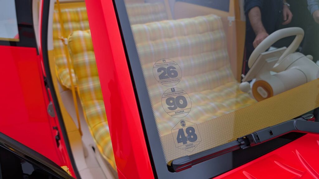 Concept Citroën 2 CV // Source : Raphaelle Baut pour Numerama Concept Citroën 2 CV // Source : Raphaelle Baut pour Numerama