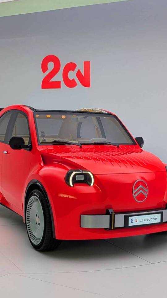 Concept Citroën 2 CV // Source : Raphaelle Baut pour Numerama Concept Citroën 2 CV // Source : Raphaelle Baut pour Numerama