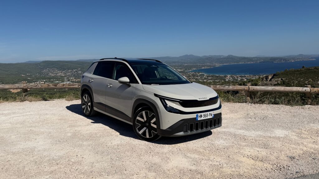 Le Skoda Epiq à l'essai. // Source : Robin San Vicente pour Numerama Le Skoda Epiq à l'essai. // Source : Robin San Vicente pour Numerama