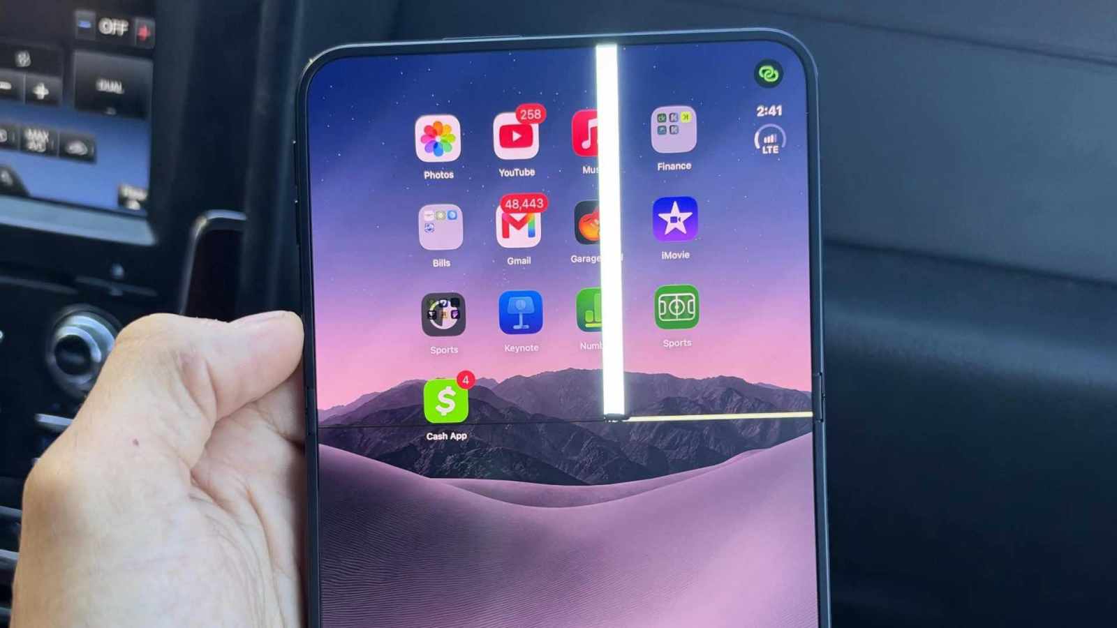 CrackGate : y a-t-il un problème avec l’écran de l’iPhone Duo ? Plusieurs modèles seraient déjà cassés