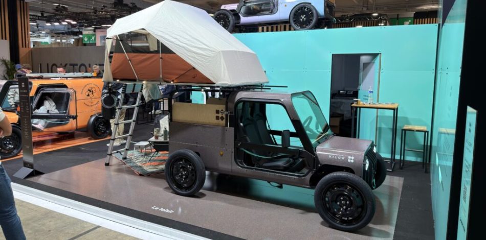 Kilow et son quadricycle La Bagnole au Mondial de l'Auto 2026. // Source : Robin San Vicente pour Numerama Kilow et son quadricycle La Bagnole au Mondial de l'Auto 2026. // Source : Robin San Vicente pour Numerama