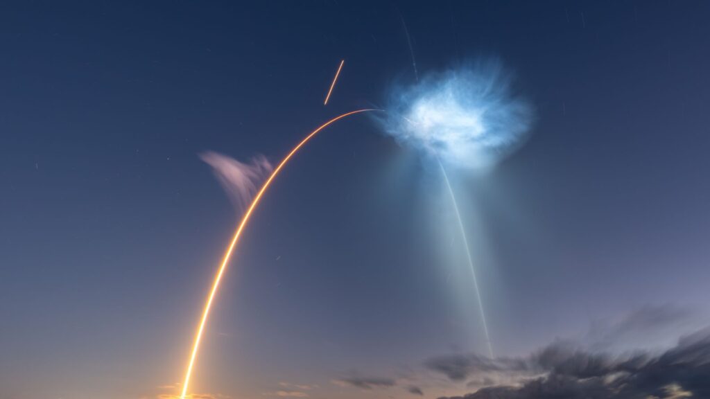 « Méduse spatiale » ce 13 octobre 2026. // Source : Via X @johnkrausphotos (image recadrée)