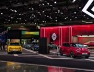 Stand Renault au Mondial de Paris 2026 // Source : Raphaelle Baut pour Numerama Stand Renault au Mondial de Paris 2026 // Source : Raphaelle Baut pour Numerama