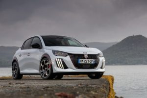 La Peugeot E-208 GTi. // Source : Peugeot