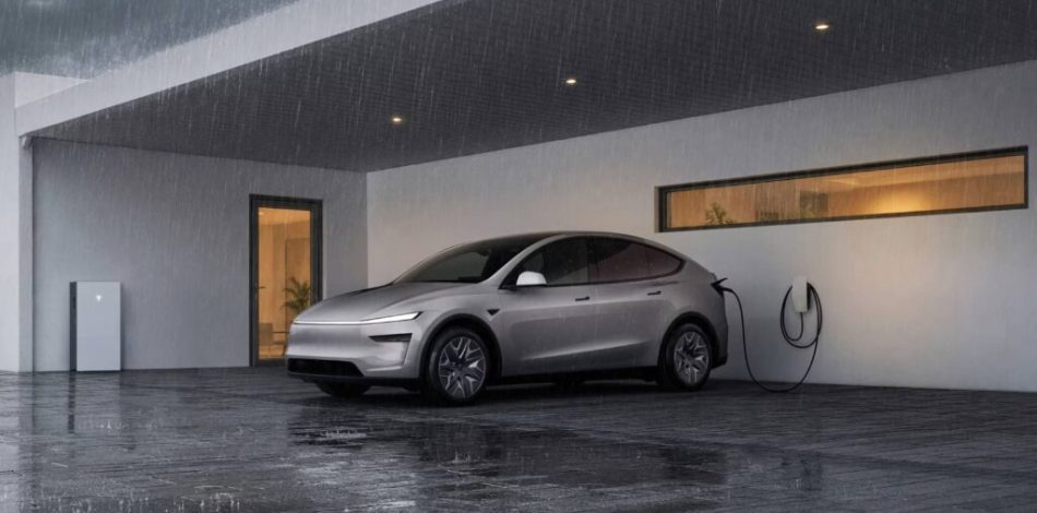 Tesla Powershare pour Model Y et Model 3 // Source : Tesla Tesla Powershare pour Model Y et Model 3 // Source : Tesla