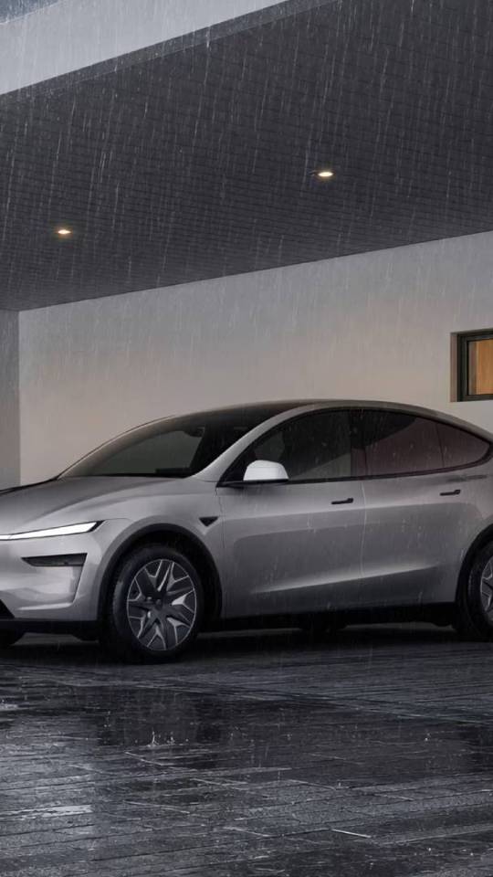 Tesla Powershare pour Model Y et Model 3 // Source : Tesla Tesla Powershare pour Model Y et Model 3 // Source : Tesla