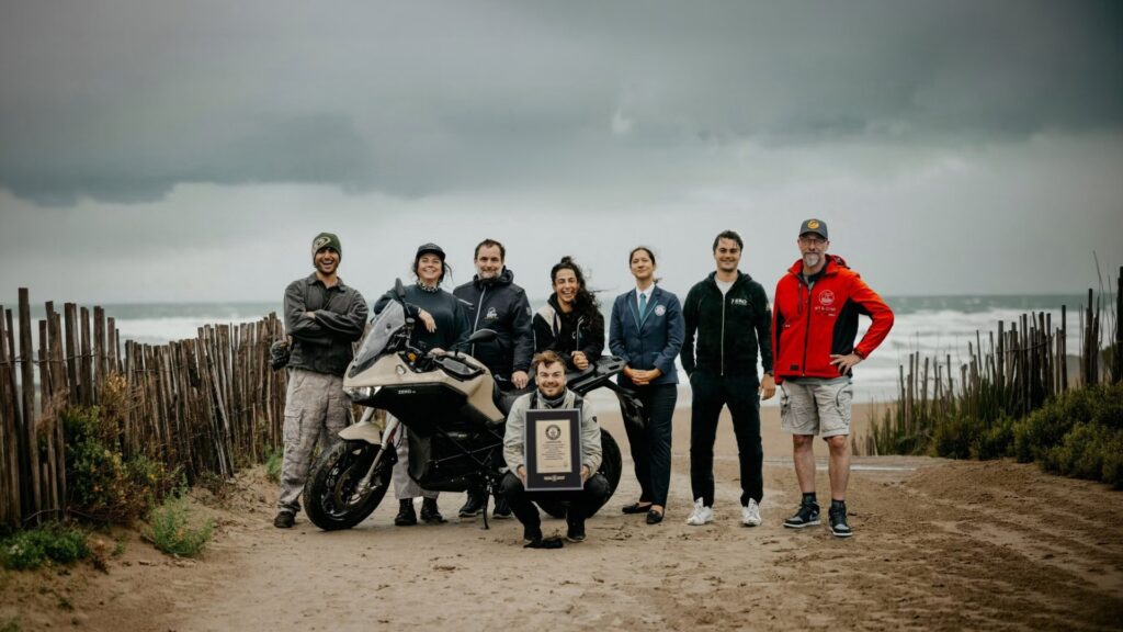 Zero a battu le record d'autonomie pour une moto électrique : 436,5 km. // Source : Jelle Verstaen via Instagram