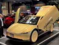 Le Tesla Cybercab exposé au Mondial de l'Auto de Paris 2026. // Source : Robin San Vicente pour Numerama Le Tesla Cybercab exposé au Mondial de l'Auto de Paris 2026. // Source : Robin San Vicente pour Numerama