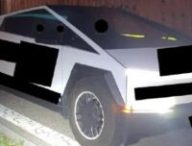 La police routière allemande a intercepté un Tesla Cybertruck. // Source : Police de Hohenbrunn via Merkur La police routière allemande a intercepté un Tesla Cybertruck. // Source : Police de Hohenbrunn via Merkur