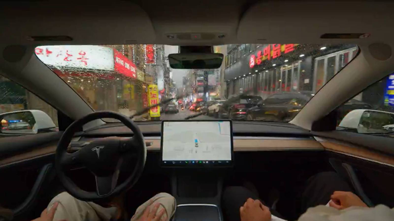 Police, procès, dossier vide au ministère : le FSD de Tesla tourne au vaudeville en Corée du Sud