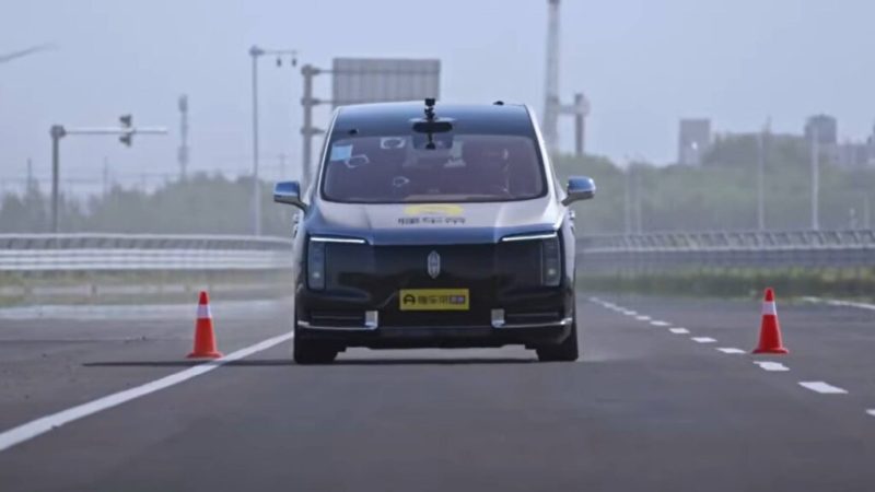 La pédale de frein d’une voiture chinoise à plus de 100 000 € casse en plein test… à trois reprises